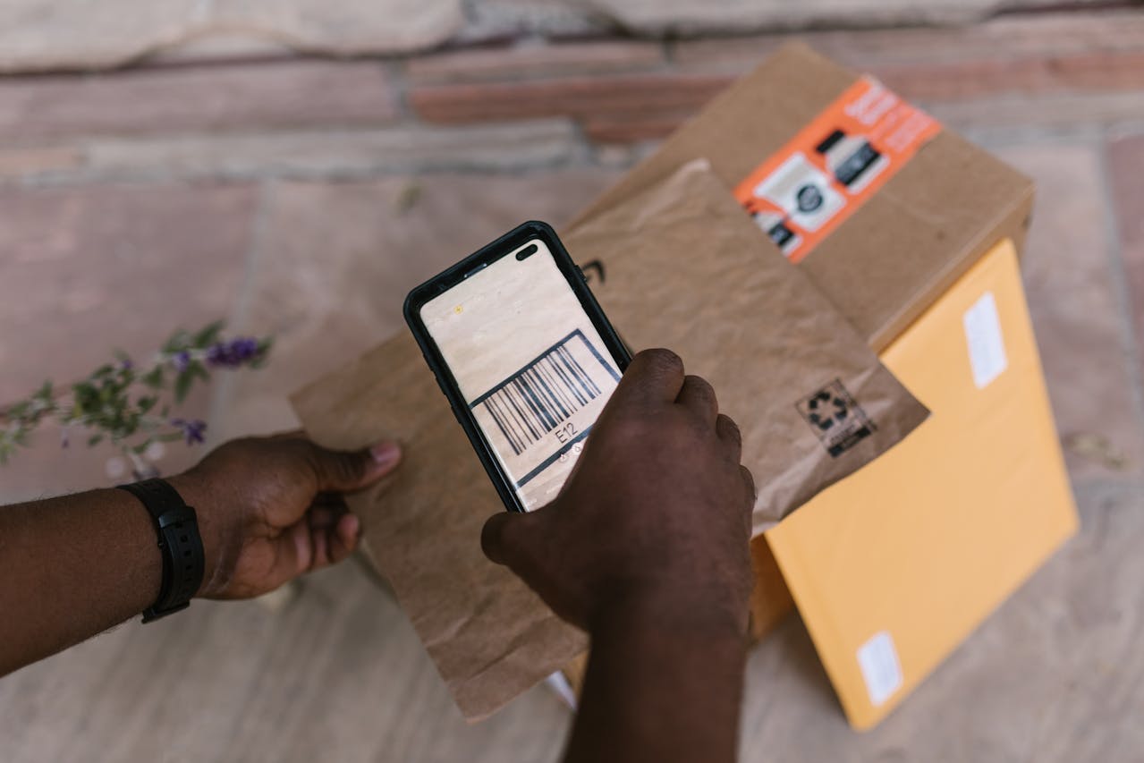 Optimiser sa chaîne logistique avec la technologie RFID, une bonne alternative aux codes-barres ?