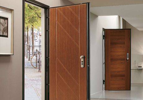 Les Menuiseries de la Vallée peuvent vous fabriquer et vous installer votre porte blindée.